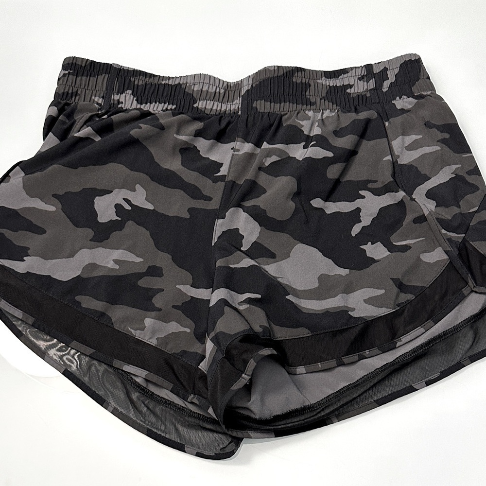 Athleta Mesh Racer Run 4” Short